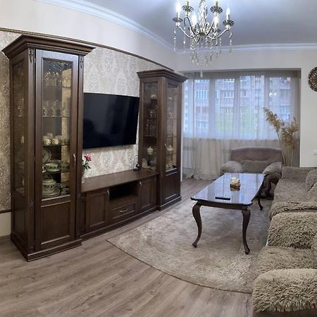 Apartment In Jerevan Exteriör bild